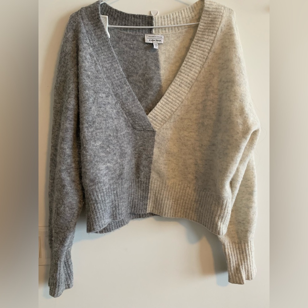 &Other Stories Cream & Grey sweater